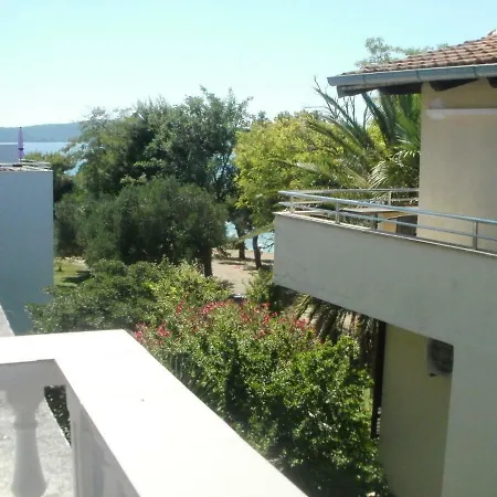 And Aleksandra Bibinje