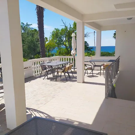 Maison d'hôtes And Aleksandra Bibinje