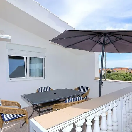 Maison d'hôtes And Aleksandra