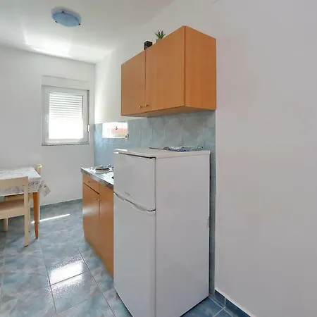 And Aleksandra Gostinjska kuća Bibinje