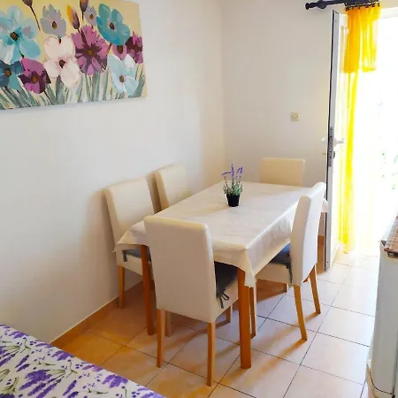 Maison d'hôtes And Aleksandra