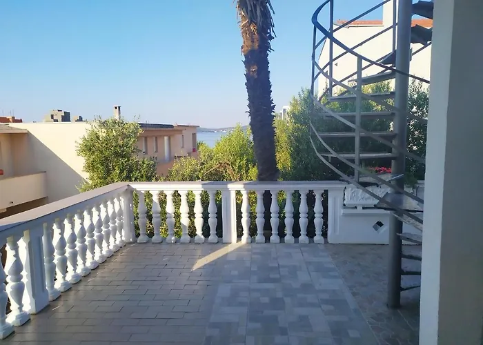 And Aleksandra בית הארחה 3*