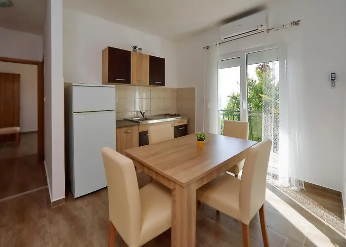 And Aleksandra Pensjonat Bibinje