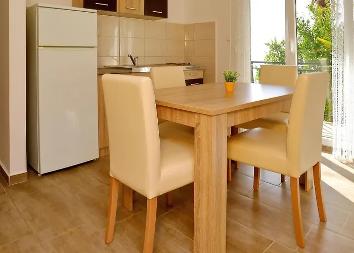 And Aleksandra Pensjonat Bibinje