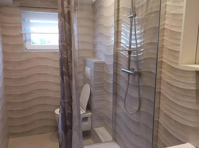 Pensjonat And Aleksandra Bibinje