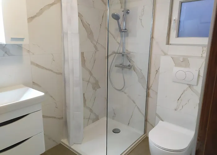 And Aleksandra Pensjonat