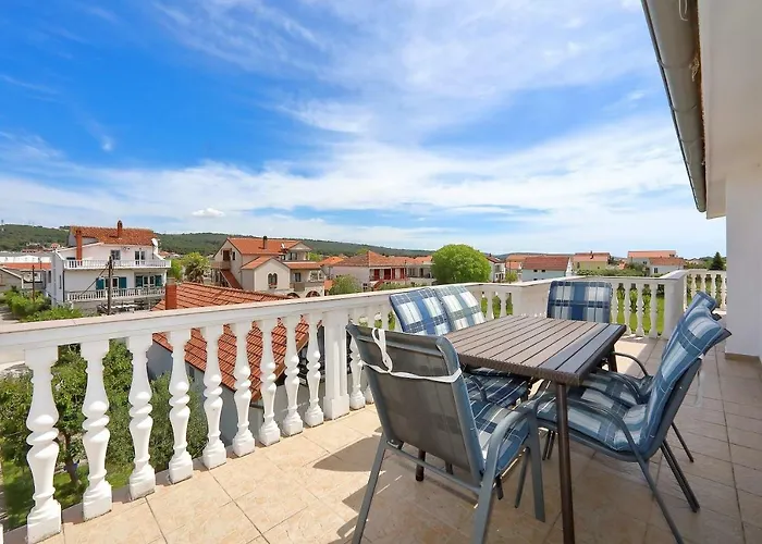 And Aleksandra Bibinje